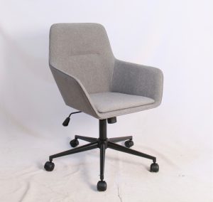כסא דגם "נאפולי" עם גלגלים