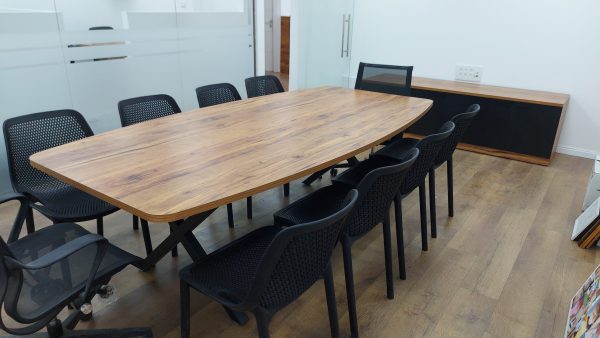 שולחן ישיבות אובלי 240X120 רגל מתכת X