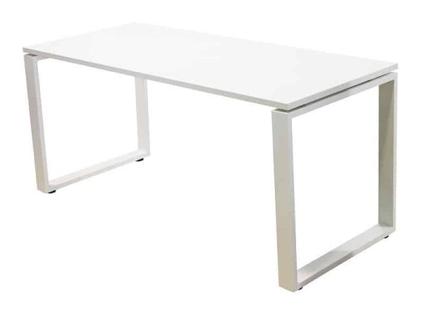שולחן דגם פלזמה במידה 120X70 רגל חלון עם משטח עבודה צבעים : לבן/אגוז אפריקאי